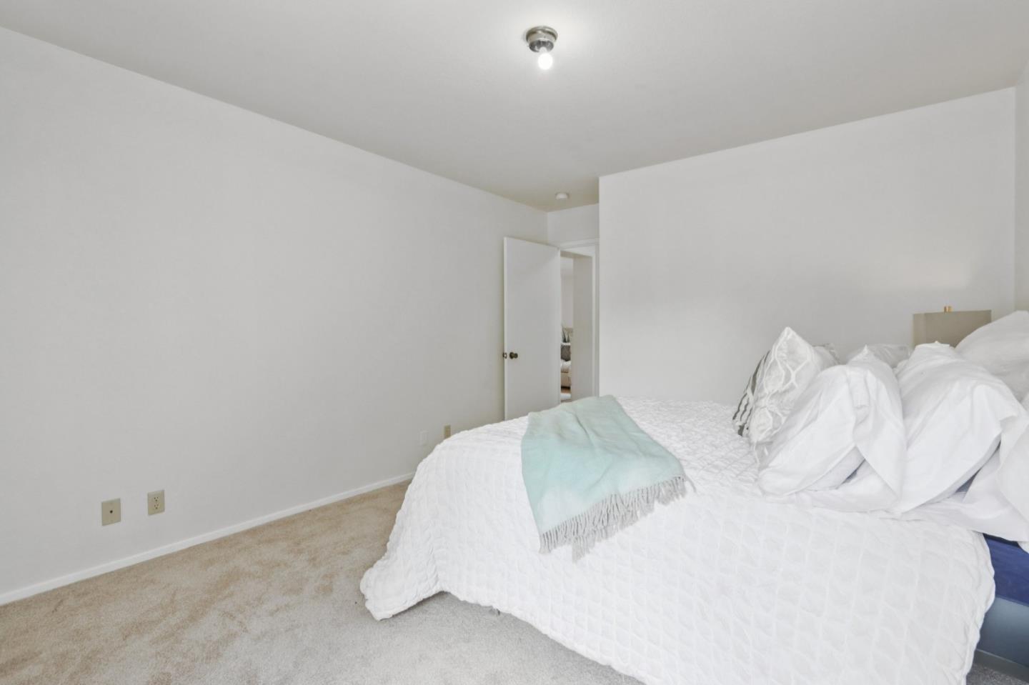 Detail Gallery Image 26 of 52 For 3012 Ellen Ct, Marina,  CA 93933 - 6 Beds | 4 Baths