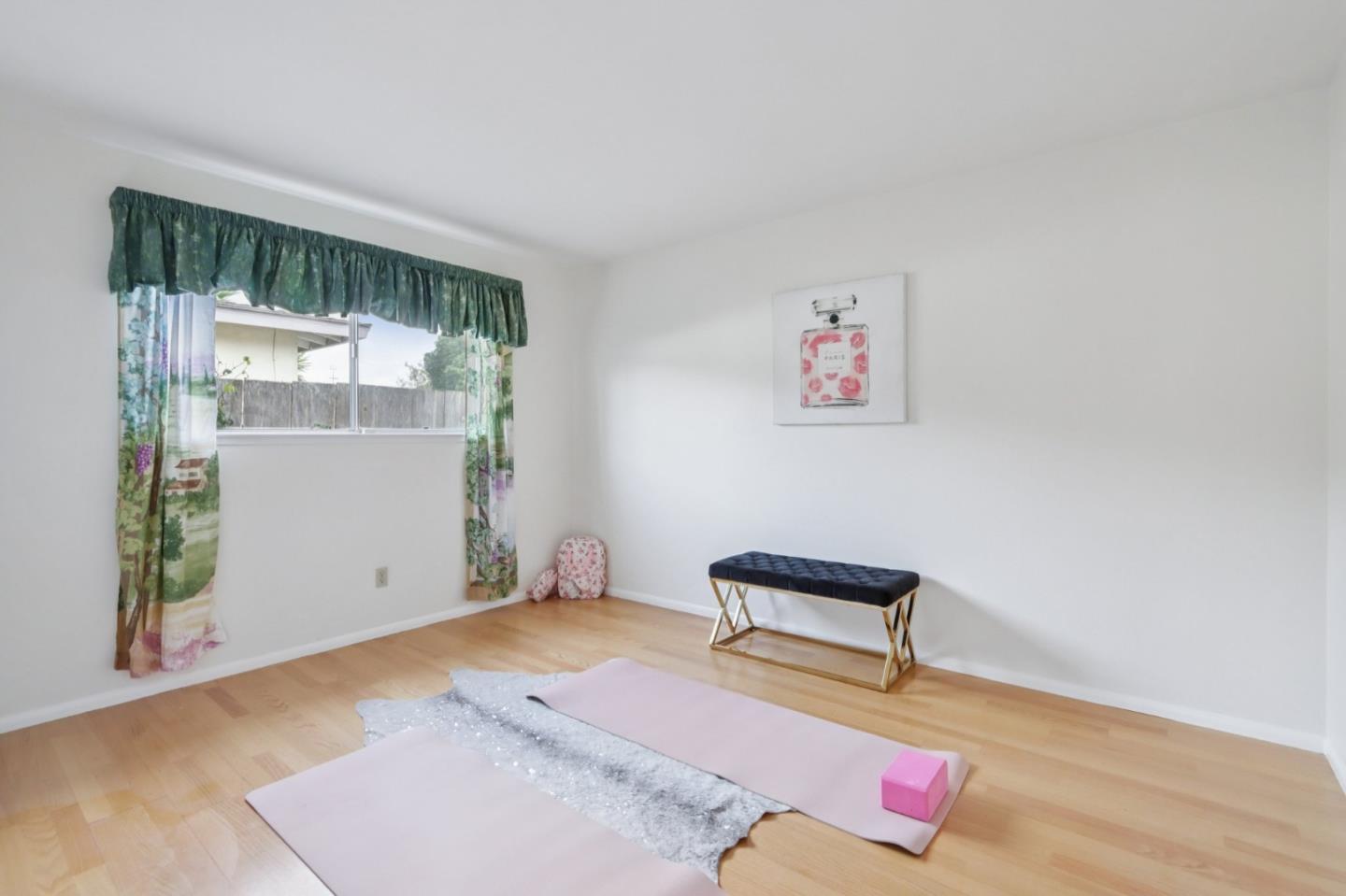 Detail Gallery Image 36 of 52 For 3012 Ellen Ct, Marina,  CA 93933 - 6 Beds | 4 Baths