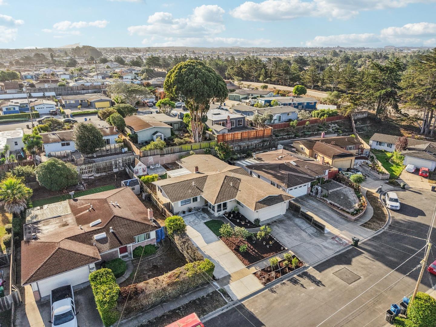 Detail Gallery Image 50 of 52 For 3012 Ellen Ct, Marina,  CA 93933 - 6 Beds | 4 Baths
