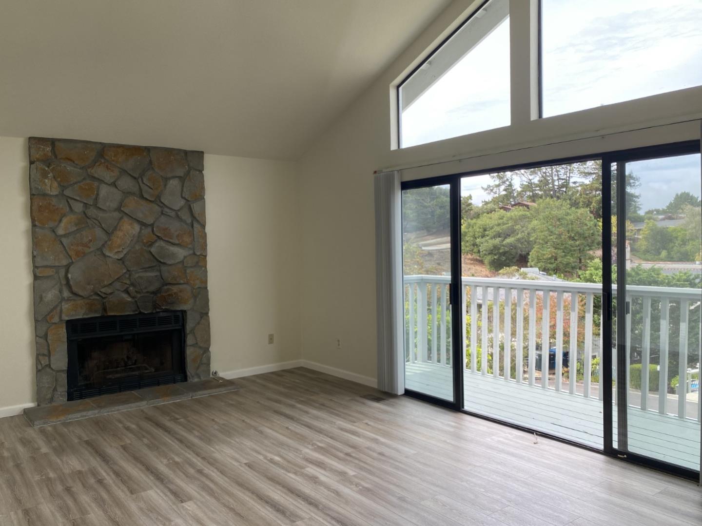 Detail Gallery Image 3 of 20 For 2751 Belmont Canyon Rd, Belmont,  CA 94002 - 4 Beds | 2/1 Baths