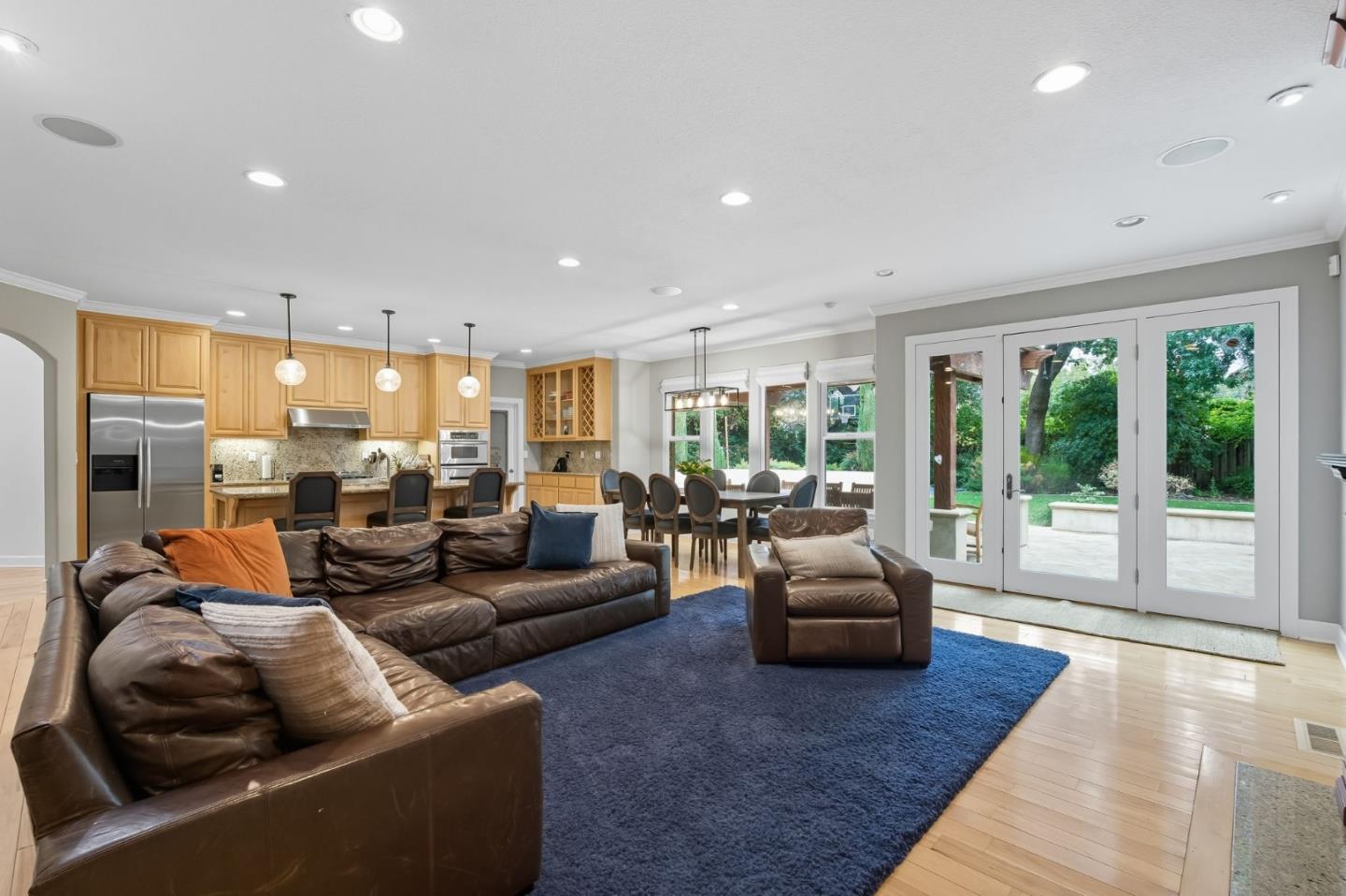 Detail Gallery Image 10 of 40 For 744 Colorado Ave, Palo Alto,  CA 94303 - 4 Beds | 4 Baths