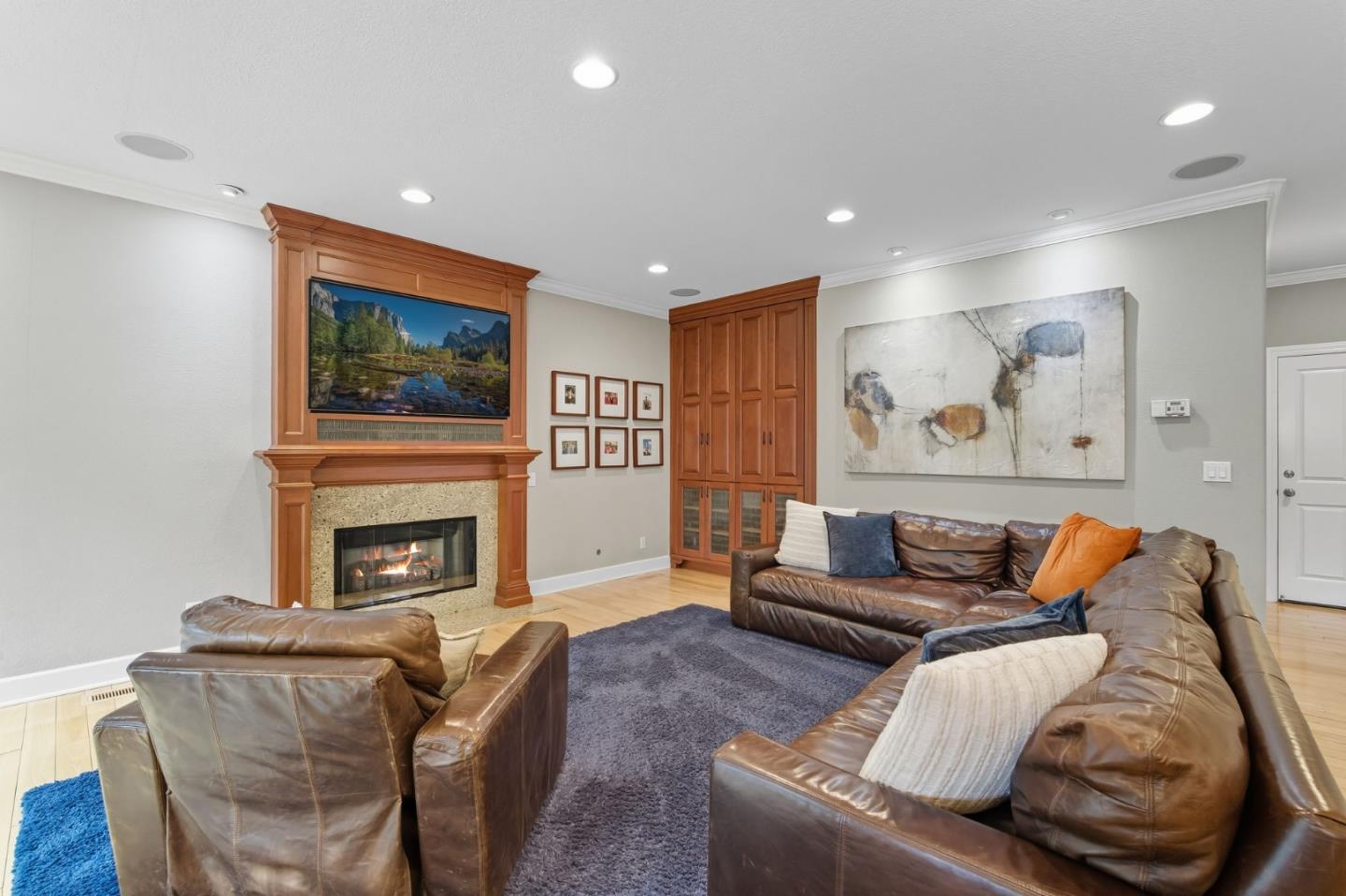 Detail Gallery Image 11 of 40 For 744 Colorado Ave, Palo Alto,  CA 94303 - 4 Beds | 4 Baths