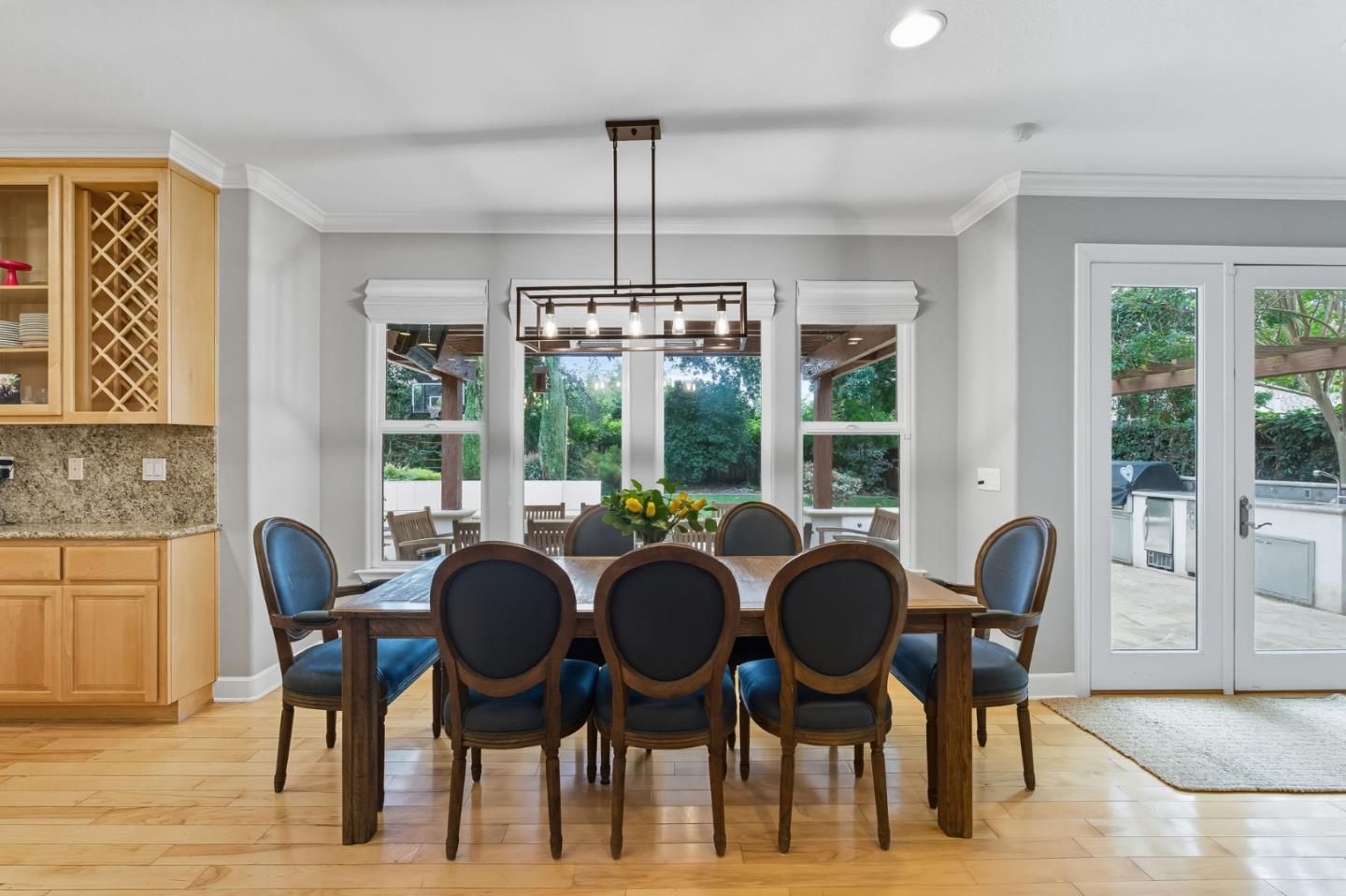 Detail Gallery Image 12 of 40 For 744 Colorado Ave, Palo Alto,  CA 94303 - 4 Beds | 4 Baths