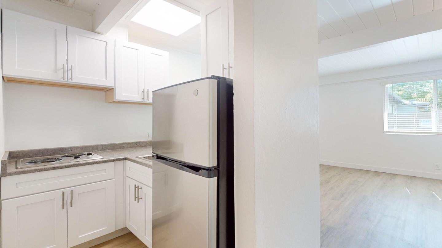 Detail Gallery Image 5 of 13 For 390 Woodland Ave, San Rafael,  CA 94901 - – Beds | – Baths