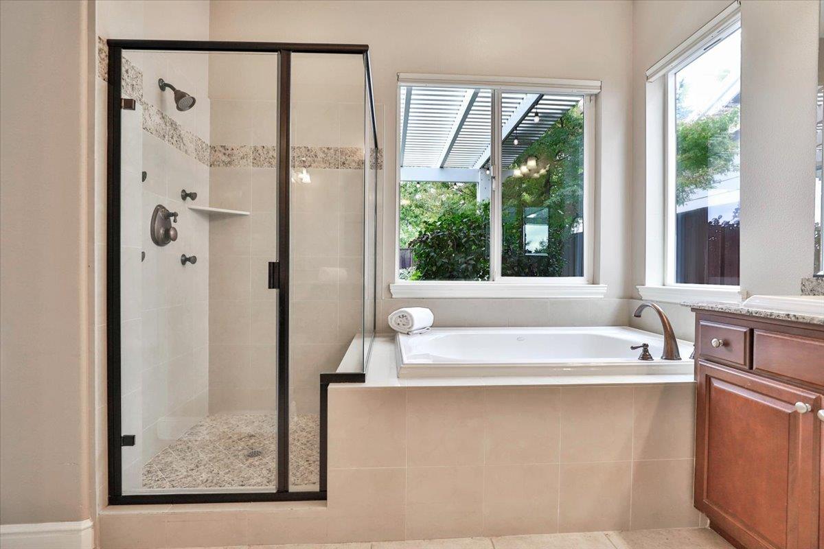 Detail Gallery Image 25 of 46 For 2719 Woodgate Way, Roseville,  CA 95747 - 4 Beds | 3 Baths