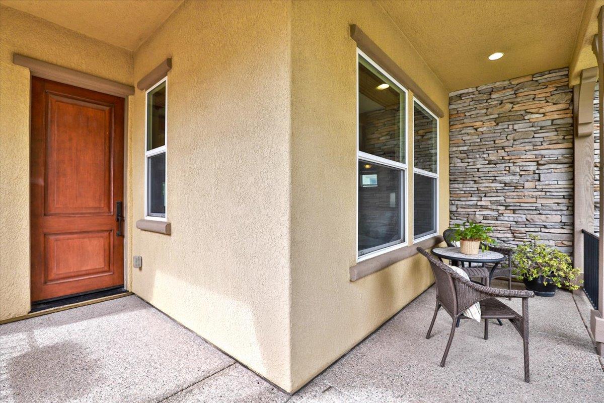 Detail Gallery Image 8 of 46 For 2719 Woodgate Way, Roseville,  CA 95747 - 4 Beds | 3 Baths