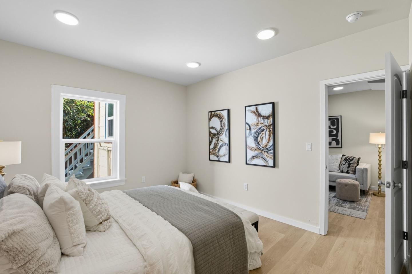 Detail Gallery Image 12 of 71 For 2931 San Bruno Ave, San Francisco,  CA 94134 - 4 Beds | 3/1 Baths