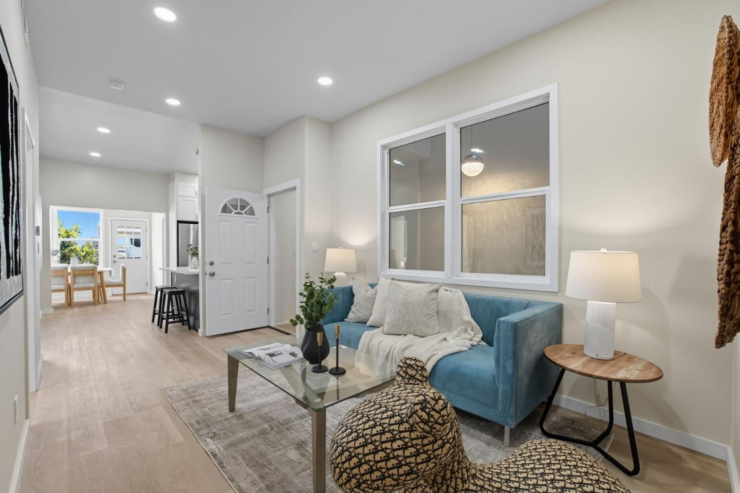 Detail Gallery Image 19 of 71 For 2931 San Bruno Ave, San Francisco,  CA 94134 - 4 Beds | 3/1 Baths