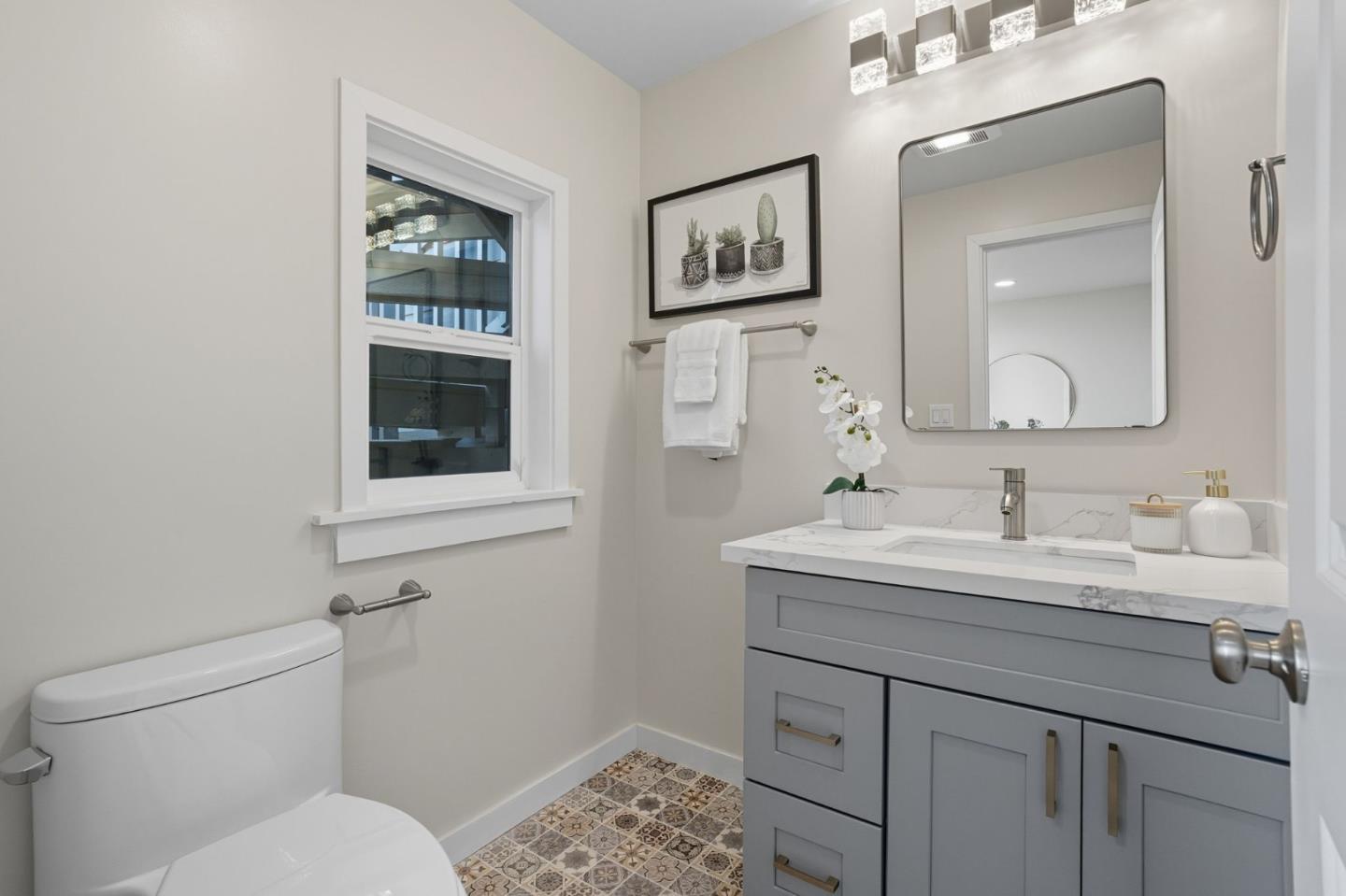 Detail Gallery Image 32 of 71 For 2931 San Bruno Ave, San Francisco,  CA 94134 - 4 Beds | 3/1 Baths