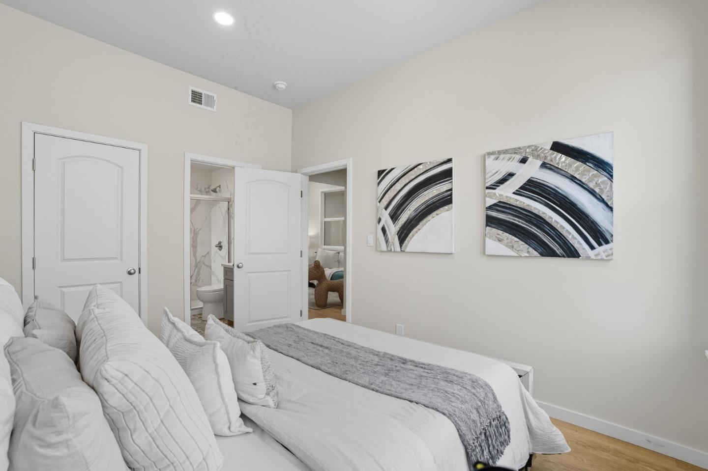 Detail Gallery Image 38 of 71 For 2931 San Bruno Ave, San Francisco,  CA 94134 - 4 Beds | 3/1 Baths