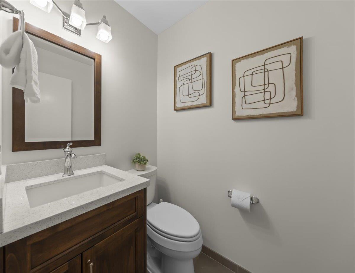 Detail Gallery Image 14 of 50 For 2576 Knightsbridge Ln, Santa Clara,  CA 95051 - 3 Beds | 2/1 Baths