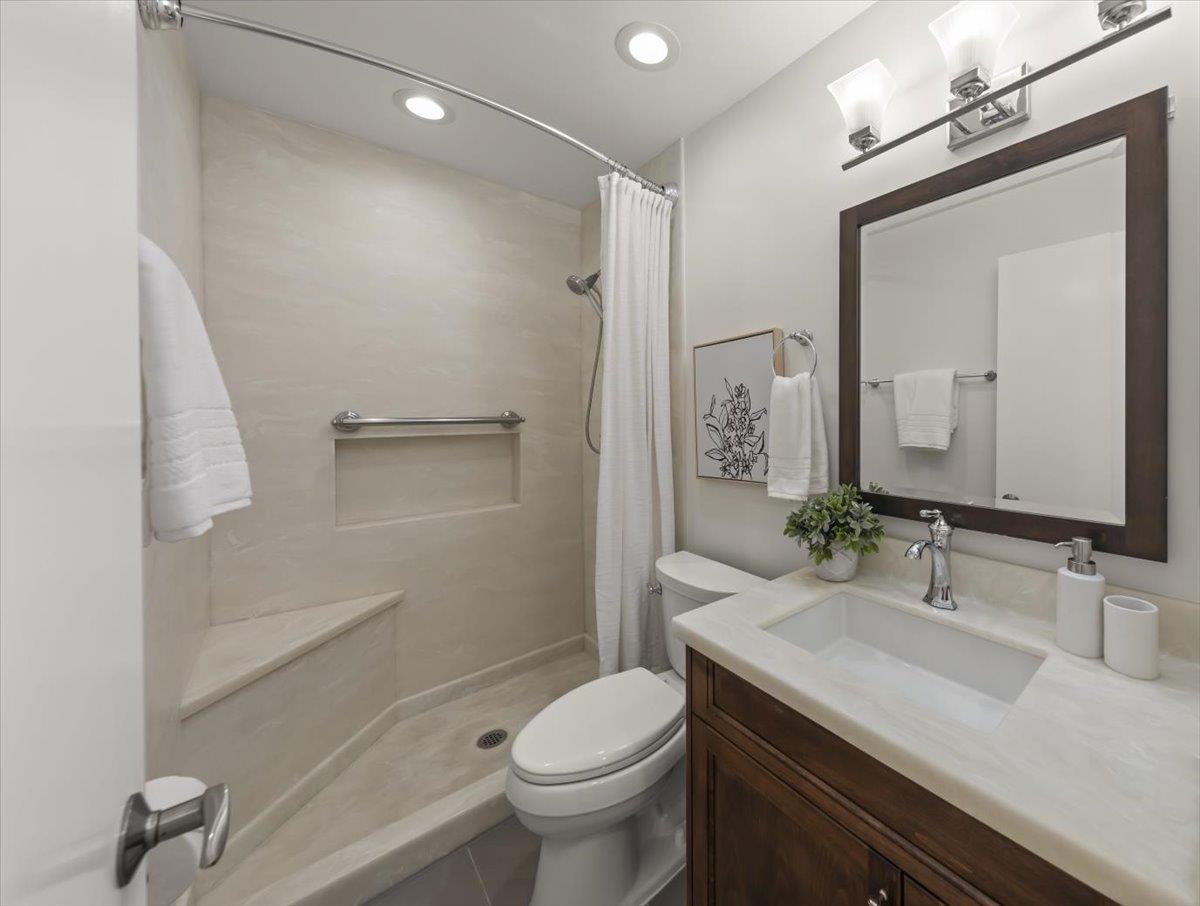 Detail Gallery Image 21 of 50 For 2576 Knightsbridge Ln, Santa Clara,  CA 95051 - 3 Beds | 2/1 Baths