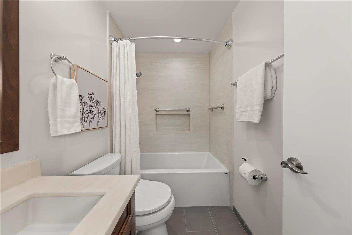 Detail Gallery Image 25 of 50 For 2576 Knightsbridge Ln, Santa Clara,  CA 95051 - 3 Beds | 2/1 Baths