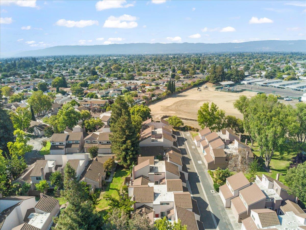 Detail Gallery Image 50 of 50 For 2576 Knightsbridge Ln, Santa Clara,  CA 95051 - 3 Beds | 2/1 Baths