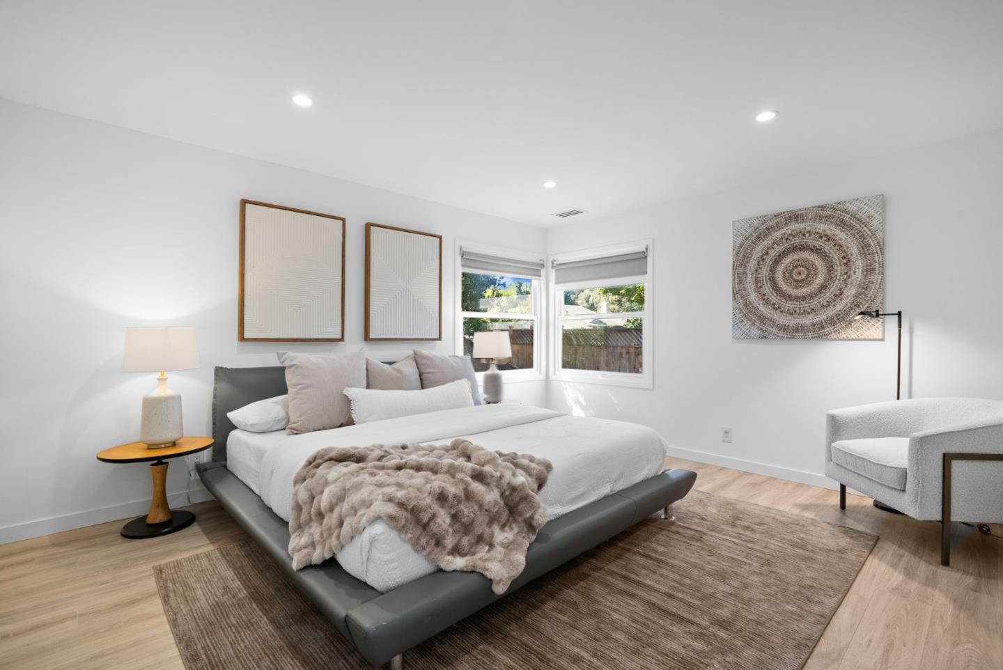 Detail Gallery Image 12 of 27 For 903 Laurel Ave, Menlo Park,  CA 94025 - 3 Beds | 1 Baths