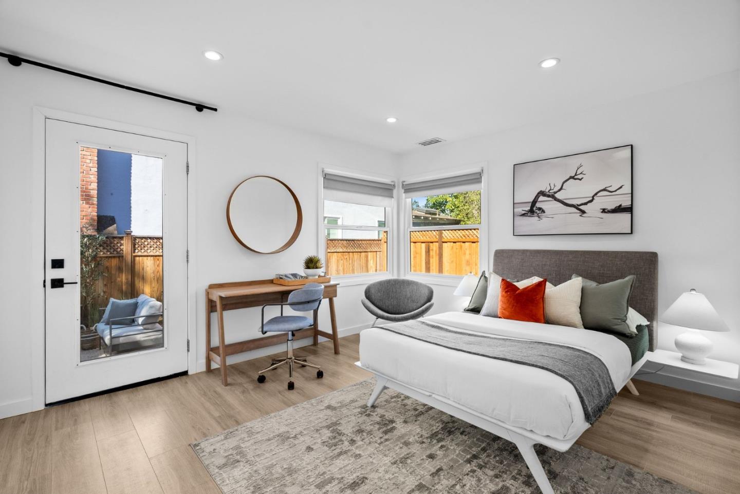 Detail Gallery Image 16 of 27 For 903 Laurel Ave, Menlo Park,  CA 94025 - 3 Beds | 1 Baths