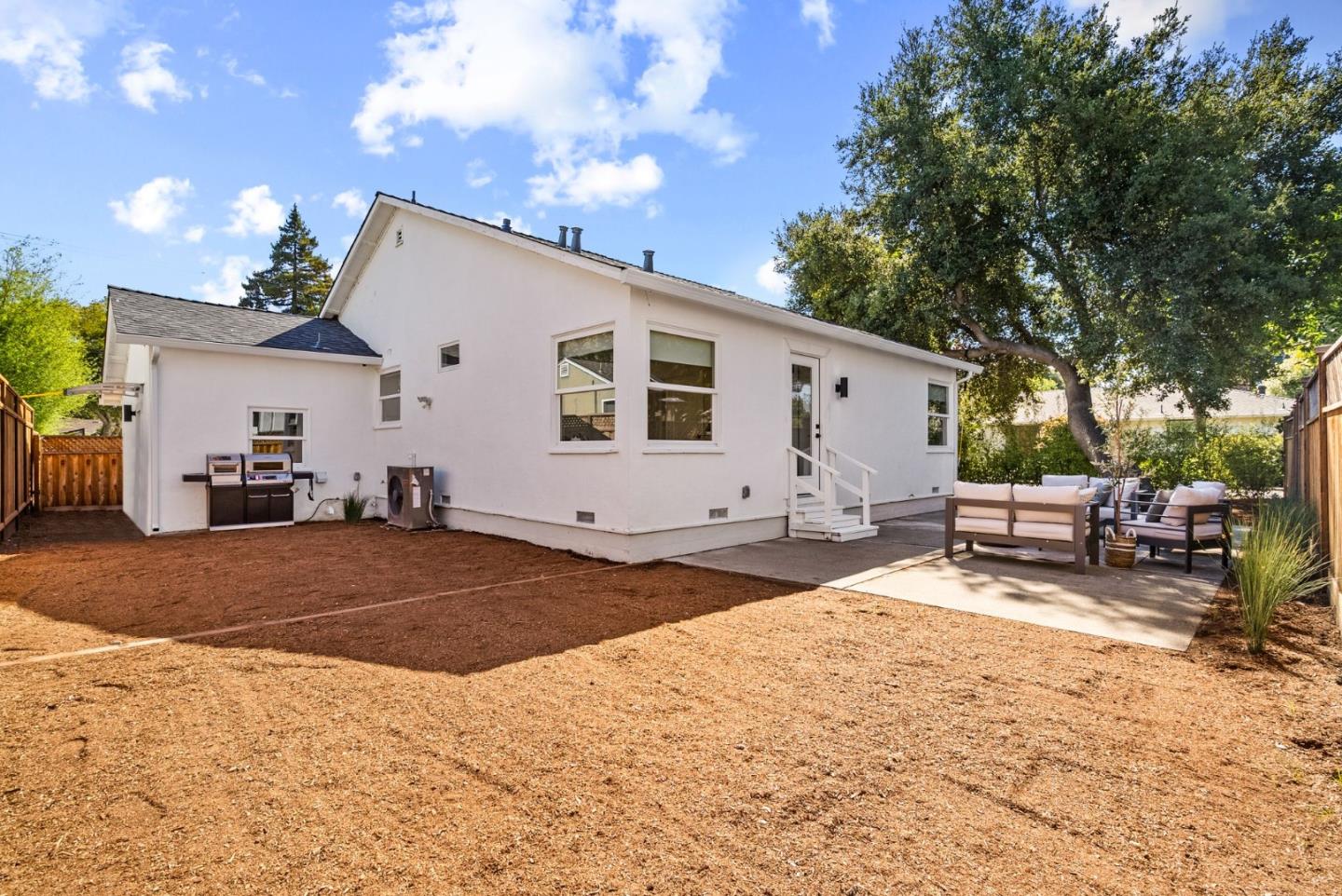 Detail Gallery Image 21 of 27 For 903 Laurel Ave, Menlo Park,  CA 94025 - 3 Beds | 1 Baths