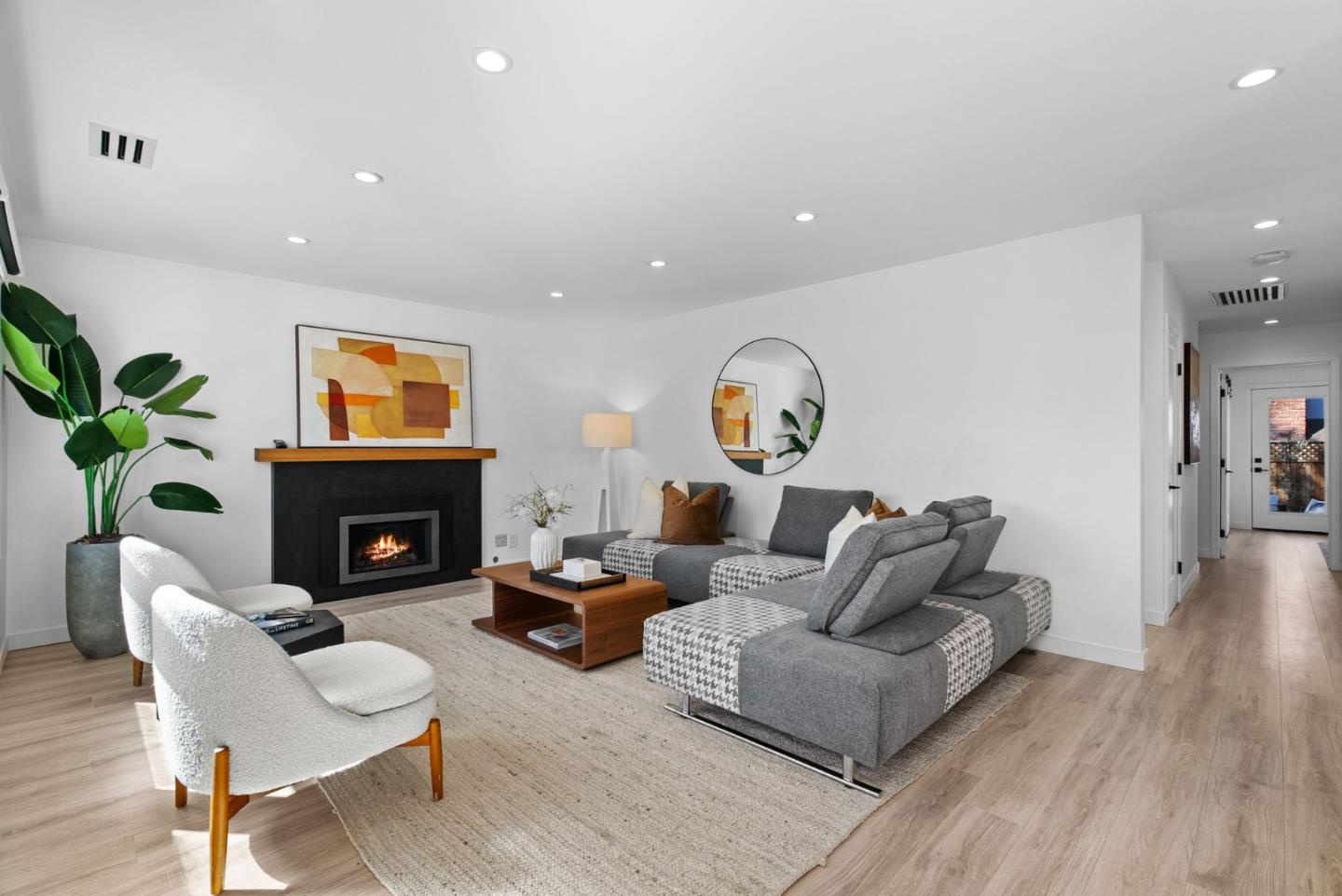 Detail Gallery Image 3 of 27 For 903 Laurel Ave, Menlo Park,  CA 94025 - 3 Beds | 1 Baths