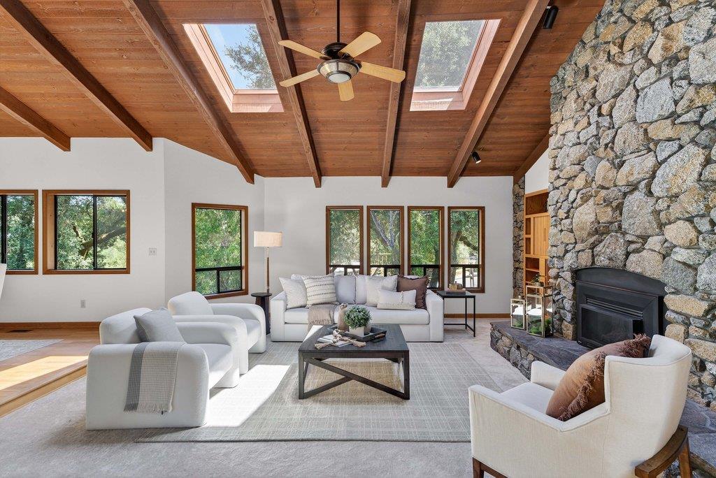 Detail Gallery Image 10 of 70 For 135 Indian Springs Dr, Ben Lomond,  CA 95005 - 3 Beds | 2/1 Baths