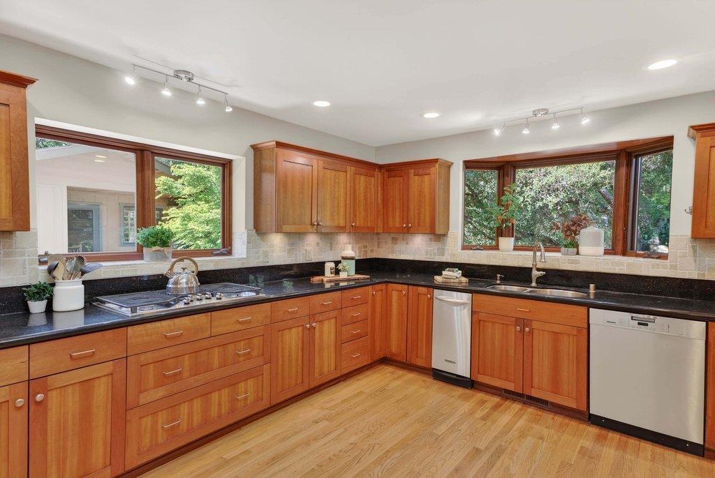 Detail Gallery Image 27 of 70 For 135 Indian Springs Dr, Ben Lomond,  CA 95005 - 3 Beds | 2/1 Baths