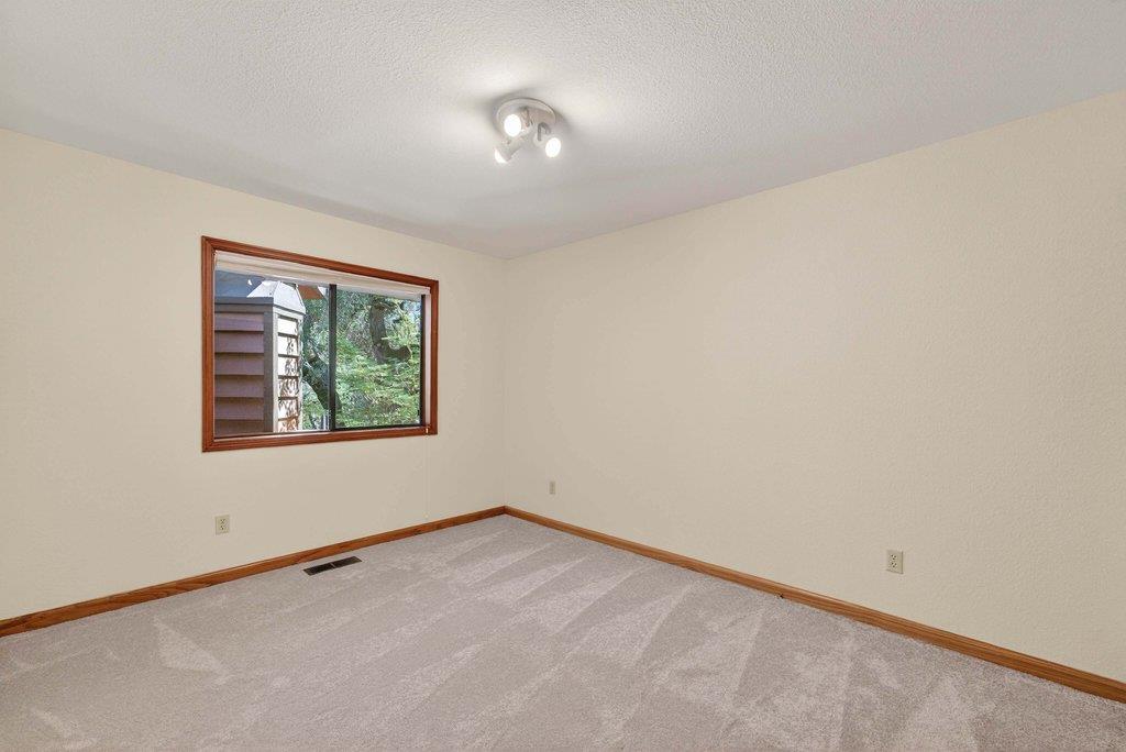 Detail Gallery Image 39 of 70 For 135 Indian Springs Dr, Ben Lomond,  CA 95005 - 3 Beds | 2/1 Baths