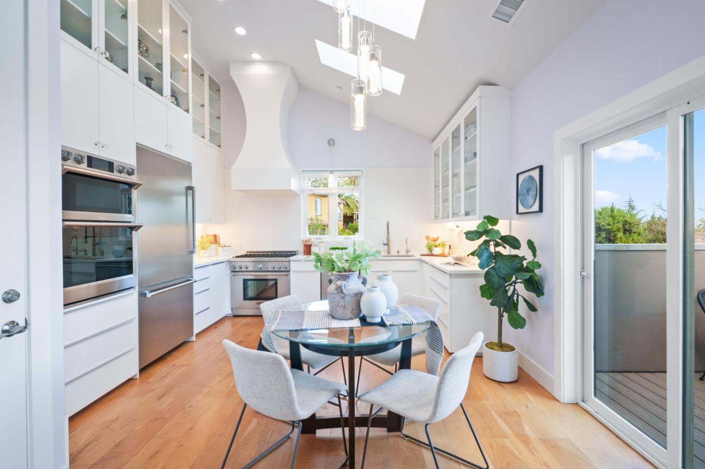 Detail Gallery Image 43 of 94 For 841 Bayview Way, Redwood City,  CA 94062 - 4 Beds | 5 Baths