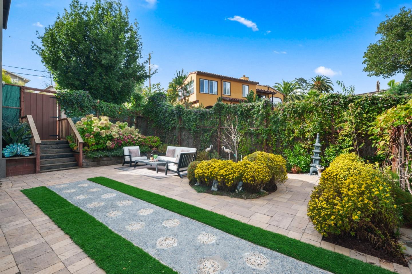 Detail Gallery Image 70 of 94 For 841 Bayview Way, Redwood City,  CA 94062 - 4 Beds | 5 Baths