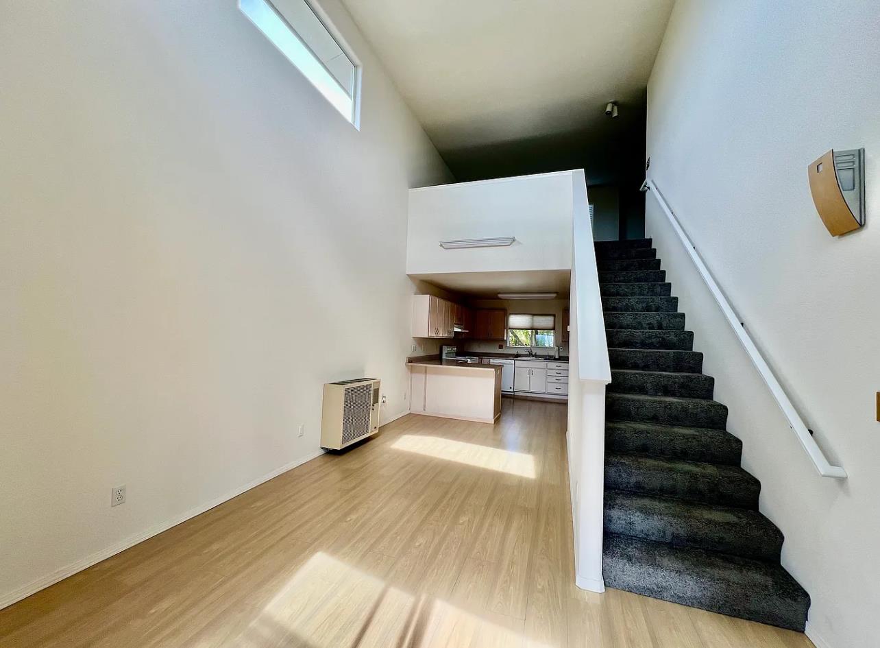 Detail Gallery Image 2 of 14 For 10952 Prieta Ct, San Jose,  CA 95127 - 1 Beds | 1 Baths