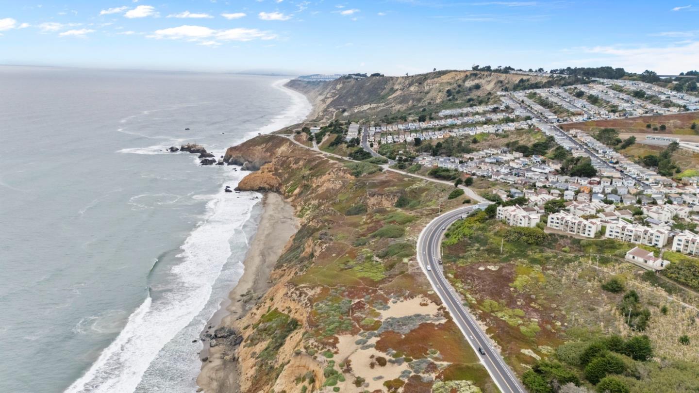 Detail Gallery Image 5 of 6 For 4000 Palmetto Ave, Pacifica,  CA 94044 - – Beds | – Baths