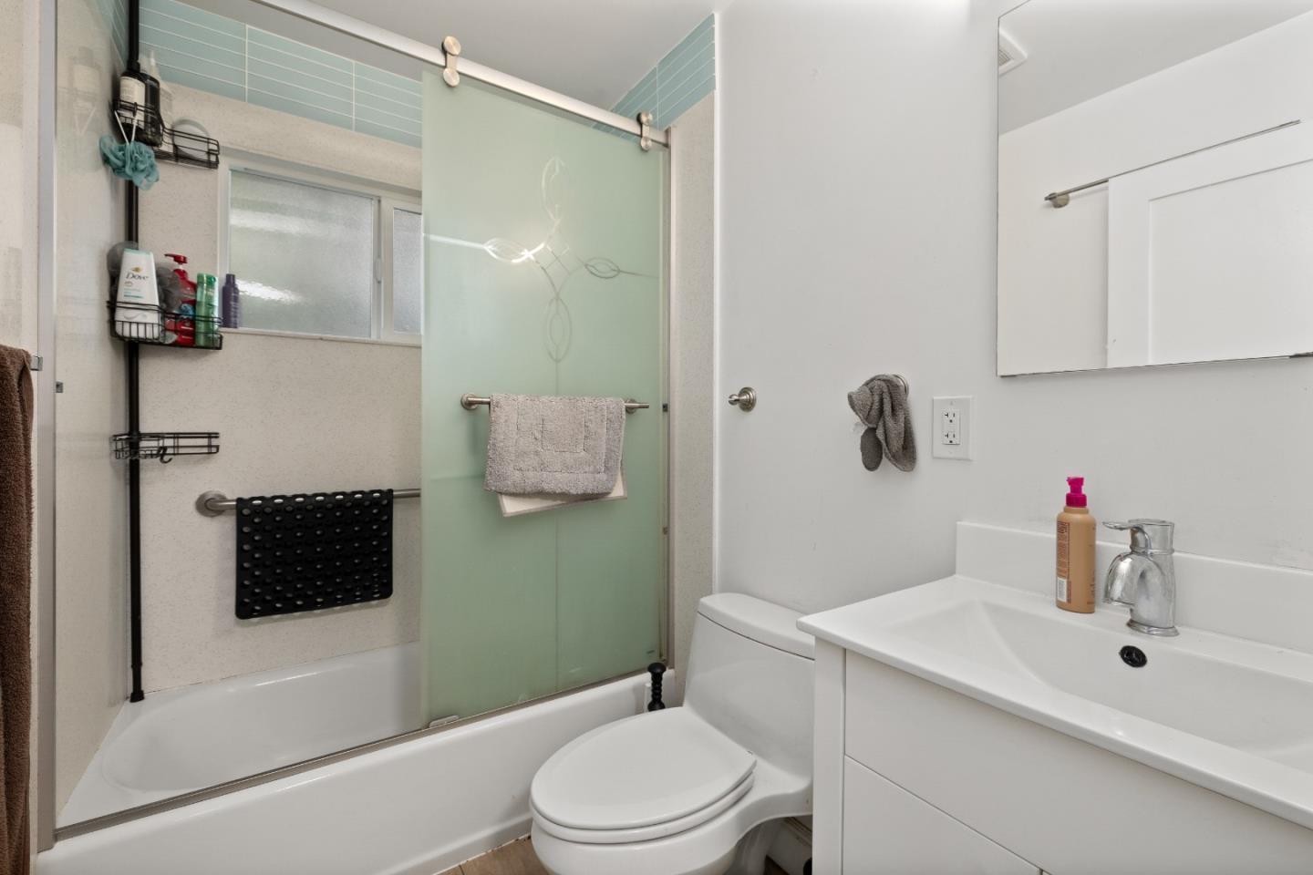 Detail Gallery Image 13 of 14 For 1819 Carleton St, Berkeley,  CA 94703 - – Beds | – Baths