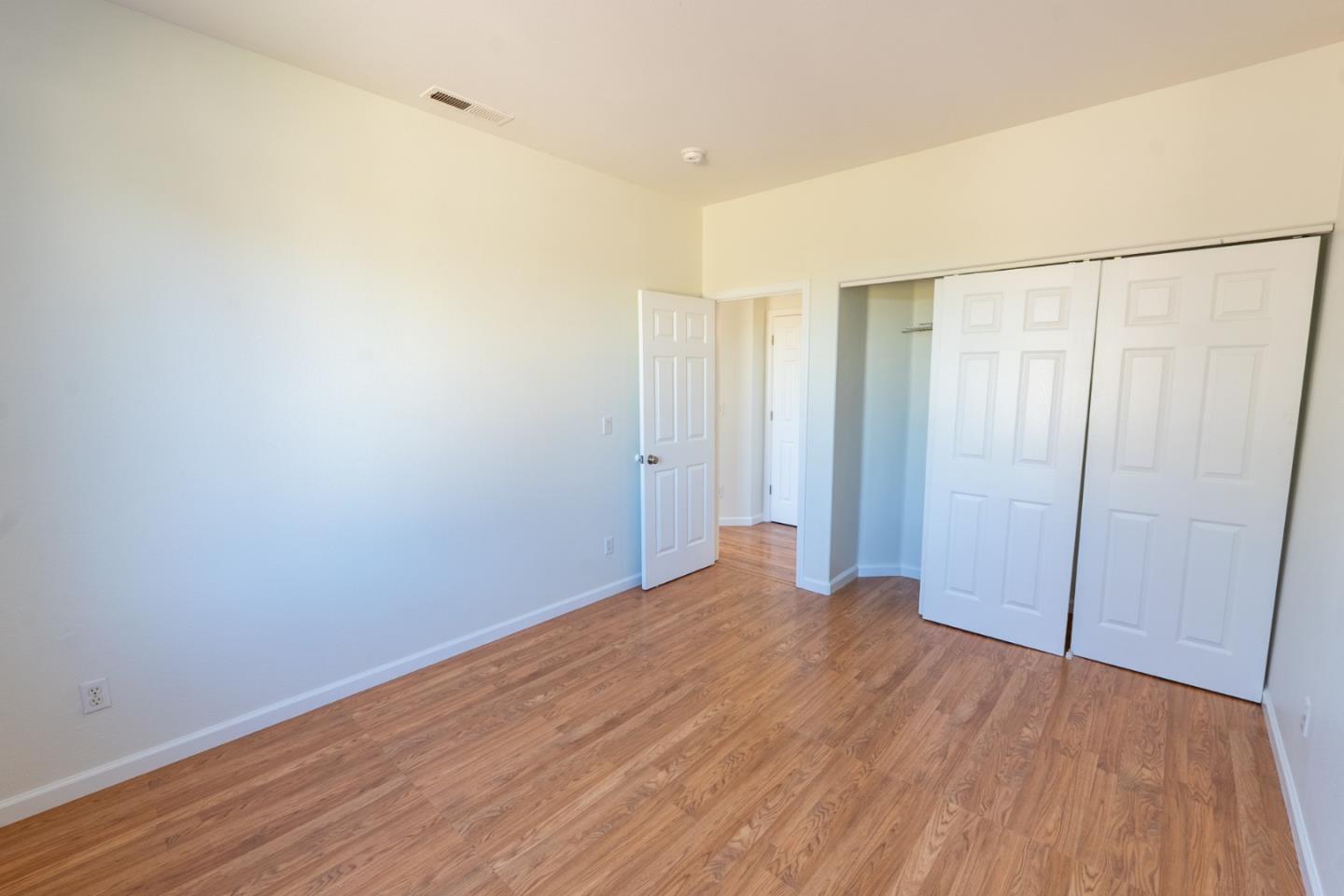 Detail Gallery Image 16 of 44 For 441 Adrian Ct, Hollister,  CA 95023 - 5 Beds | 3 Baths