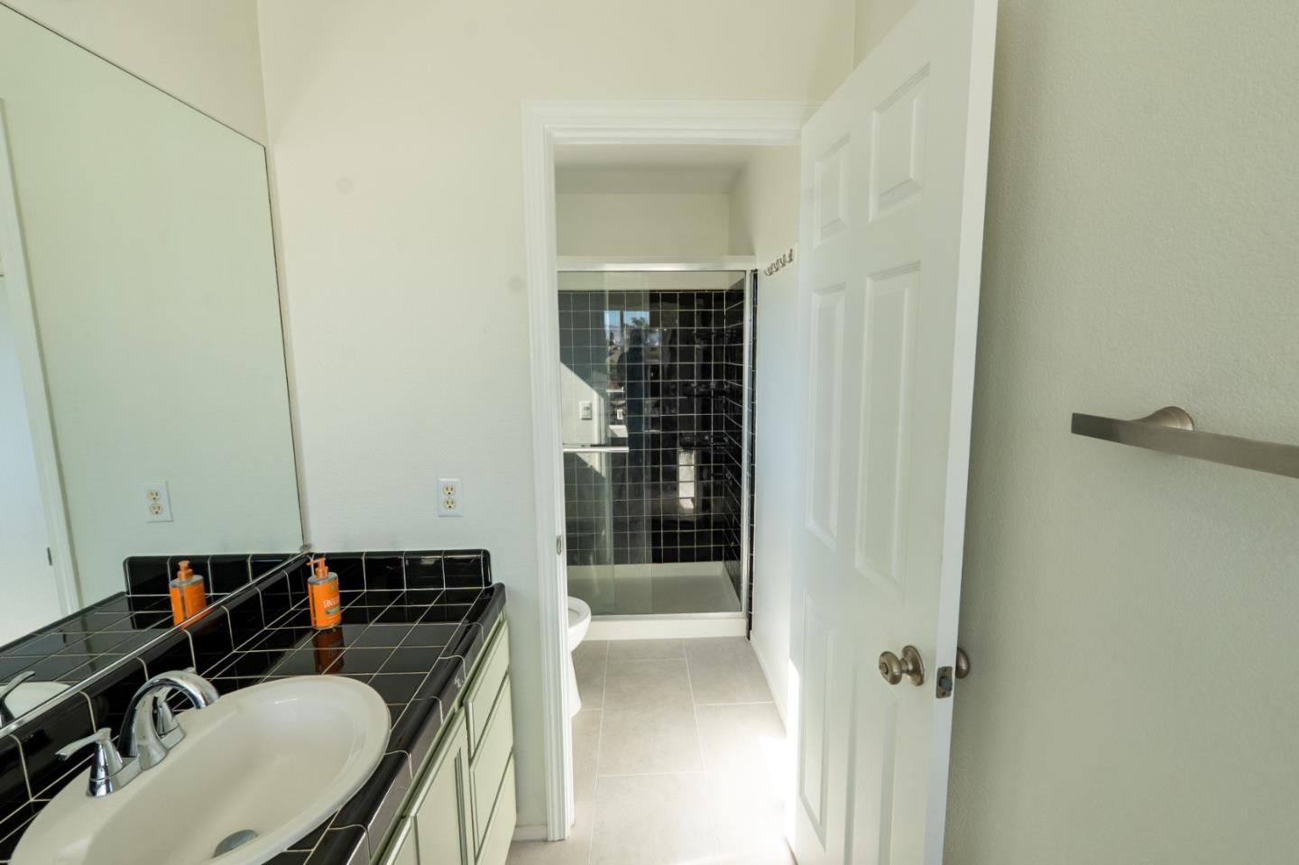 Detail Gallery Image 31 of 44 For 441 Adrian Ct, Hollister,  CA 95023 - 5 Beds | 3 Baths