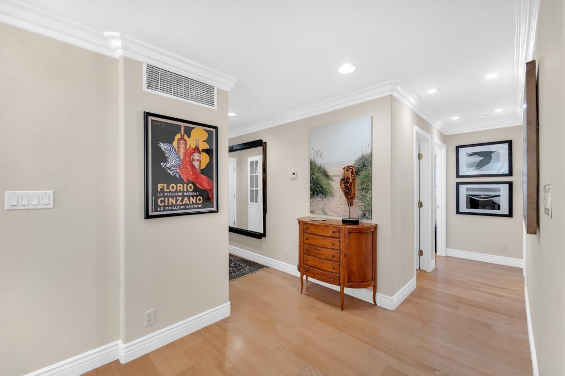 Detail Gallery Image 17 of 53 For 600 Pennsylvania #22,  Los Gatos,  CA 95030 - 2 Beds | 2/1 Baths