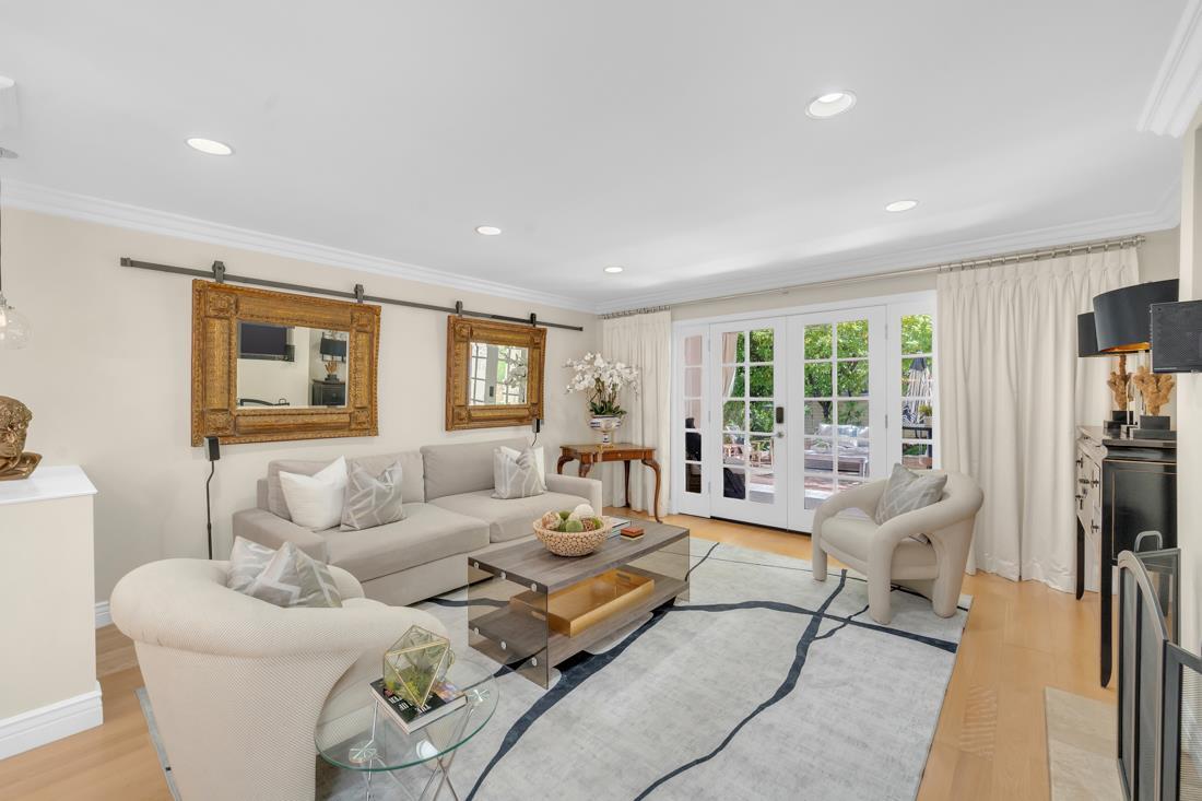 Detail Gallery Image 5 of 53 For 600 Pennsylvania #22,  Los Gatos,  CA 95030 - 2 Beds | 2/1 Baths