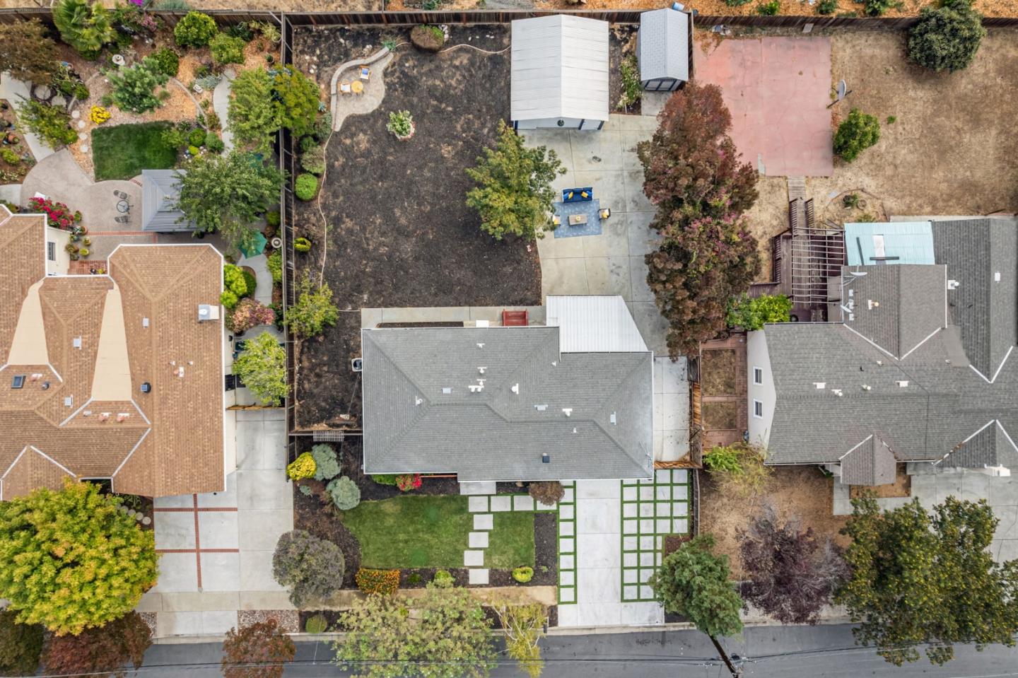 Detail Gallery Image 12 of 59 For 3972 Pepper Tree Ln, San Jose,  CA 95127 - 3 Beds | 2 Baths