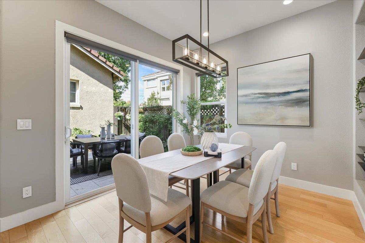 Detail Gallery Image 15 of 45 For 118 Magnolia Ln, Mountain View,  CA 94043 - 3 Beds | 3 Baths