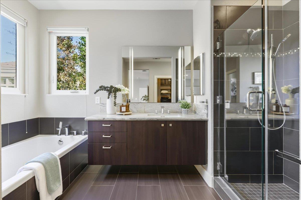 Detail Gallery Image 22 of 45 For 118 Magnolia Ln, Mountain View,  CA 94043 - 3 Beds | 3 Baths