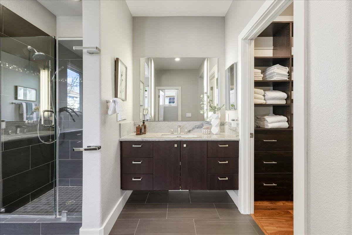 Detail Gallery Image 24 of 45 For 118 Magnolia Ln, Mountain View,  CA 94043 - 3 Beds | 3 Baths