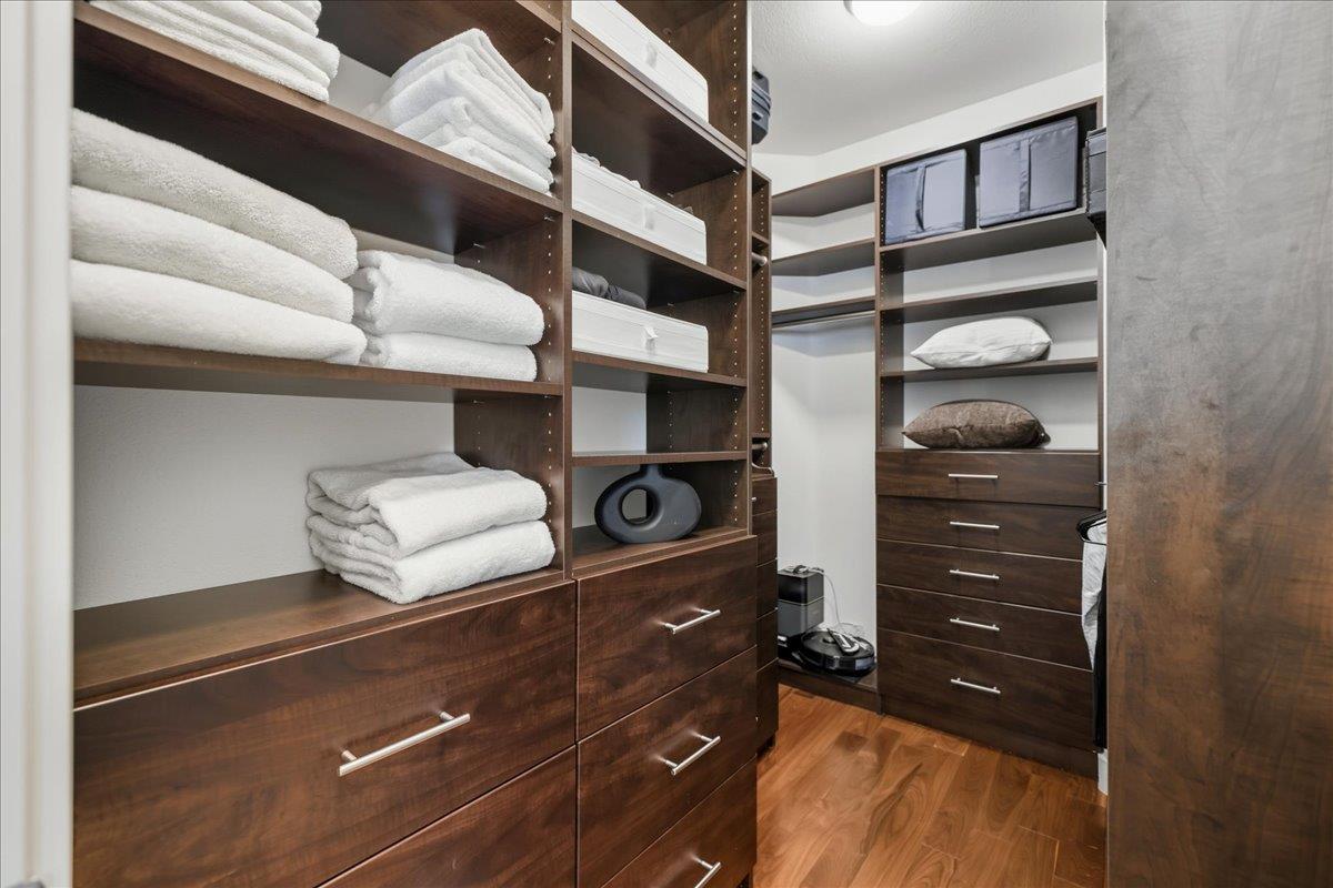 Detail Gallery Image 26 of 45 For 118 Magnolia Ln, Mountain View,  CA 94043 - 3 Beds | 3 Baths