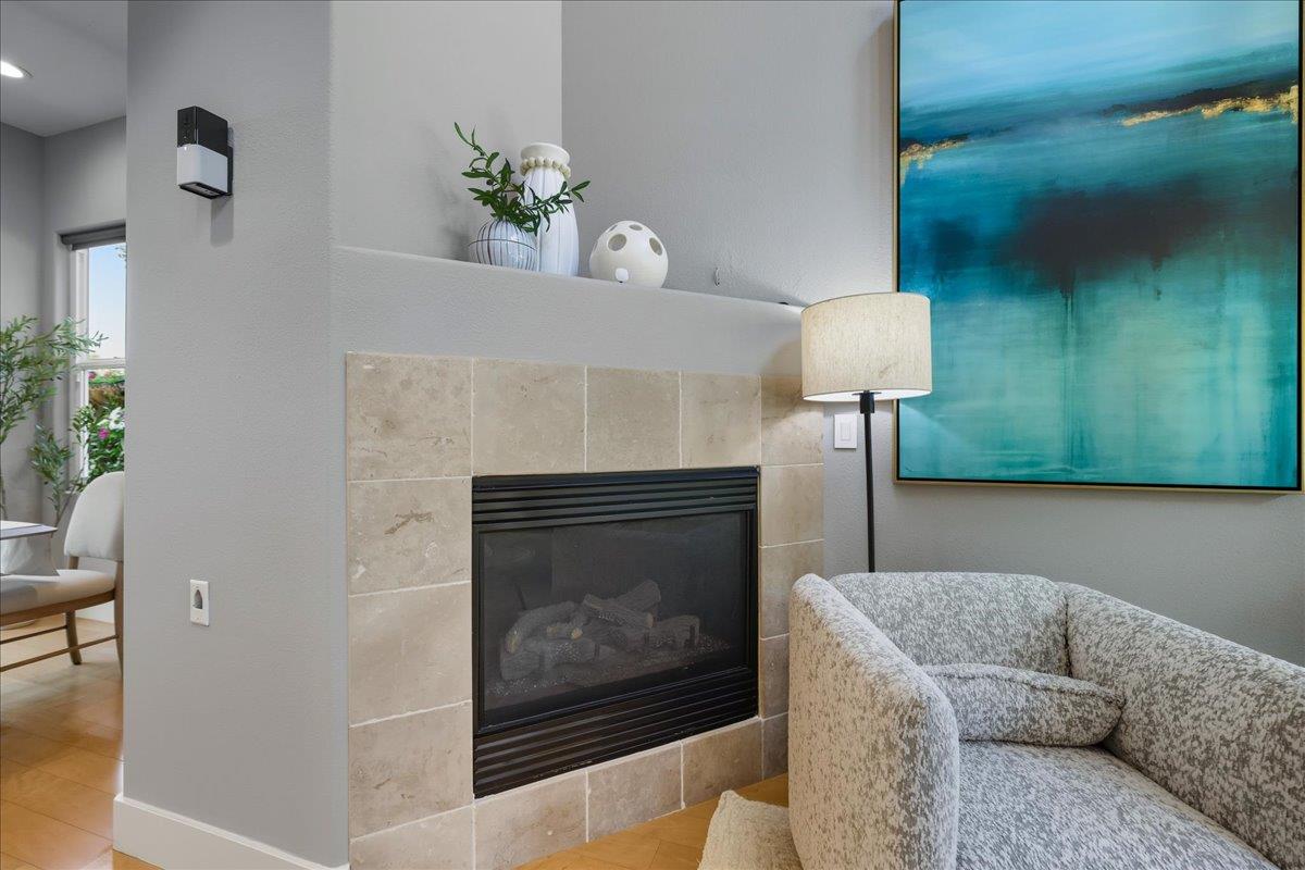 Detail Gallery Image 8 of 45 For 118 Magnolia Ln, Mountain View,  CA 94043 - 3 Beds | 3 Baths