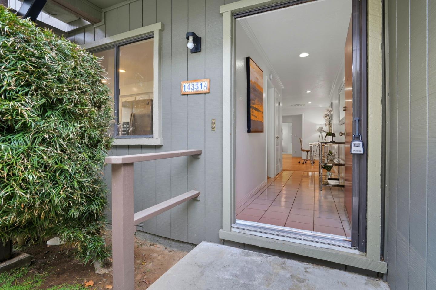 Detail Gallery Image 2 of 38 For 14351 Saratoga Ave a,  Saratoga,  CA 95070 - 2 Beds | 2 Baths