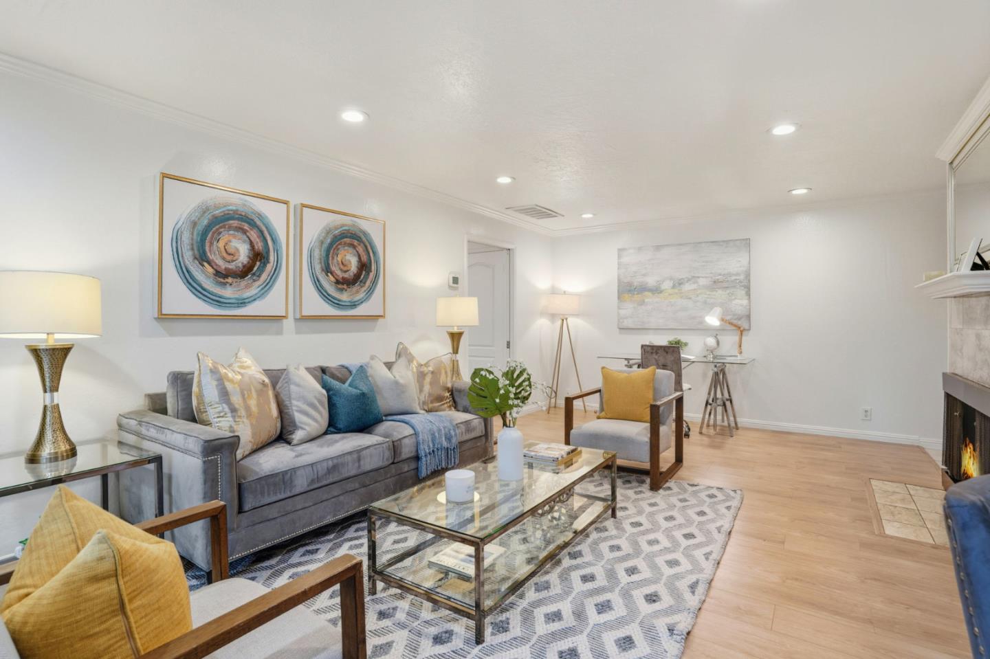 Detail Gallery Image 5 of 38 For 14351 Saratoga Ave a,  Saratoga,  CA 95070 - 2 Beds | 2 Baths