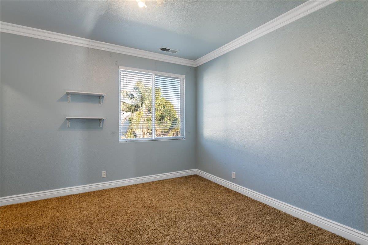 Detail Gallery Image 40 of 61 For 16 Wimbledon Cir, Salinas,  CA 93906 - 6 Beds | 3 Baths