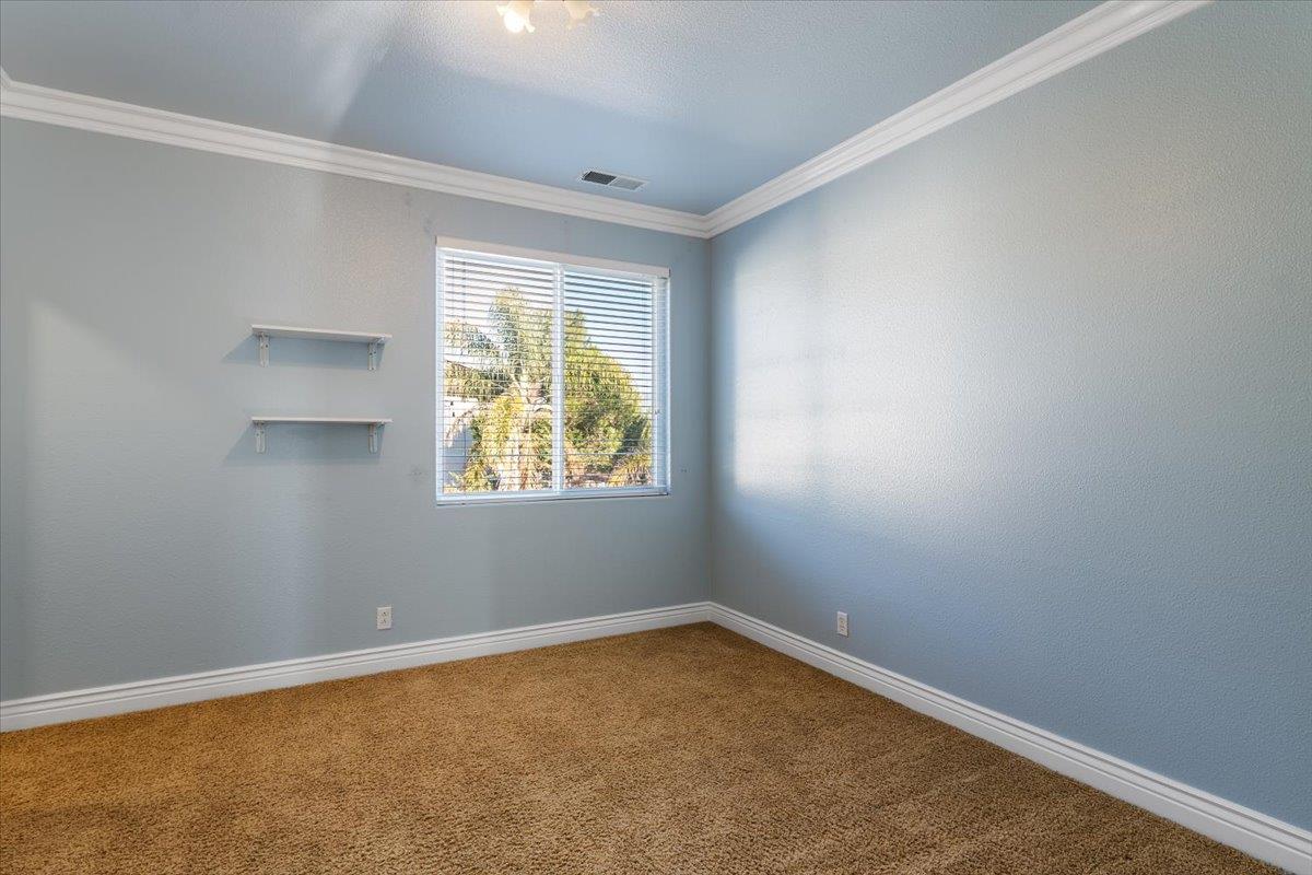 Detail Gallery Image 41 of 61 For 16 Wimbledon Cir, Salinas,  CA 93906 - 6 Beds | 3 Baths