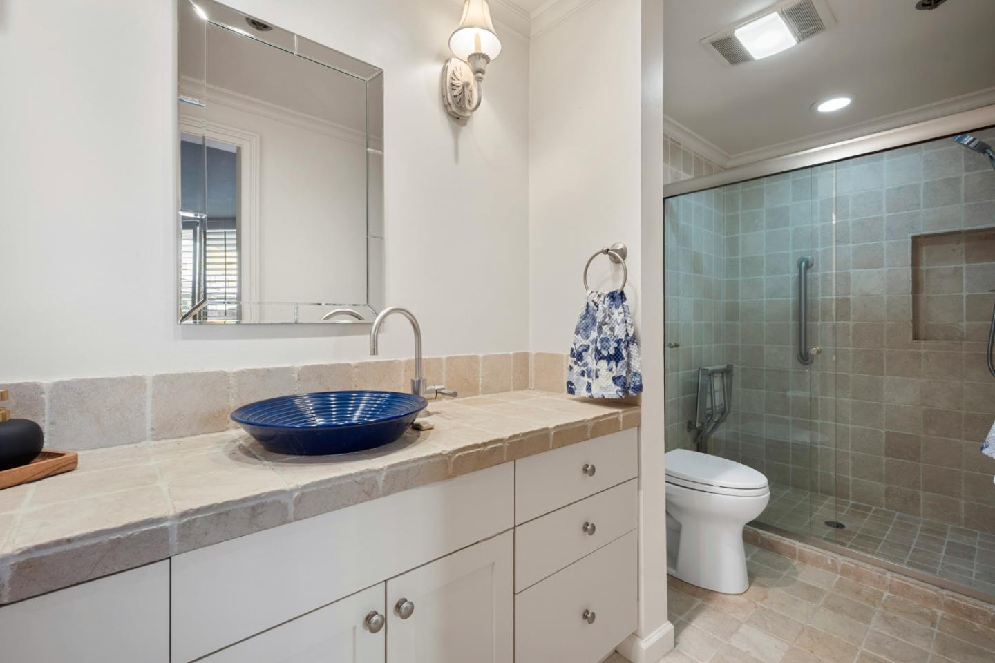 Detail Gallery Image 24 of 48 For 110 Park Rd #103,  Burlingame,  CA 94010 - 2 Beds | 2 Baths