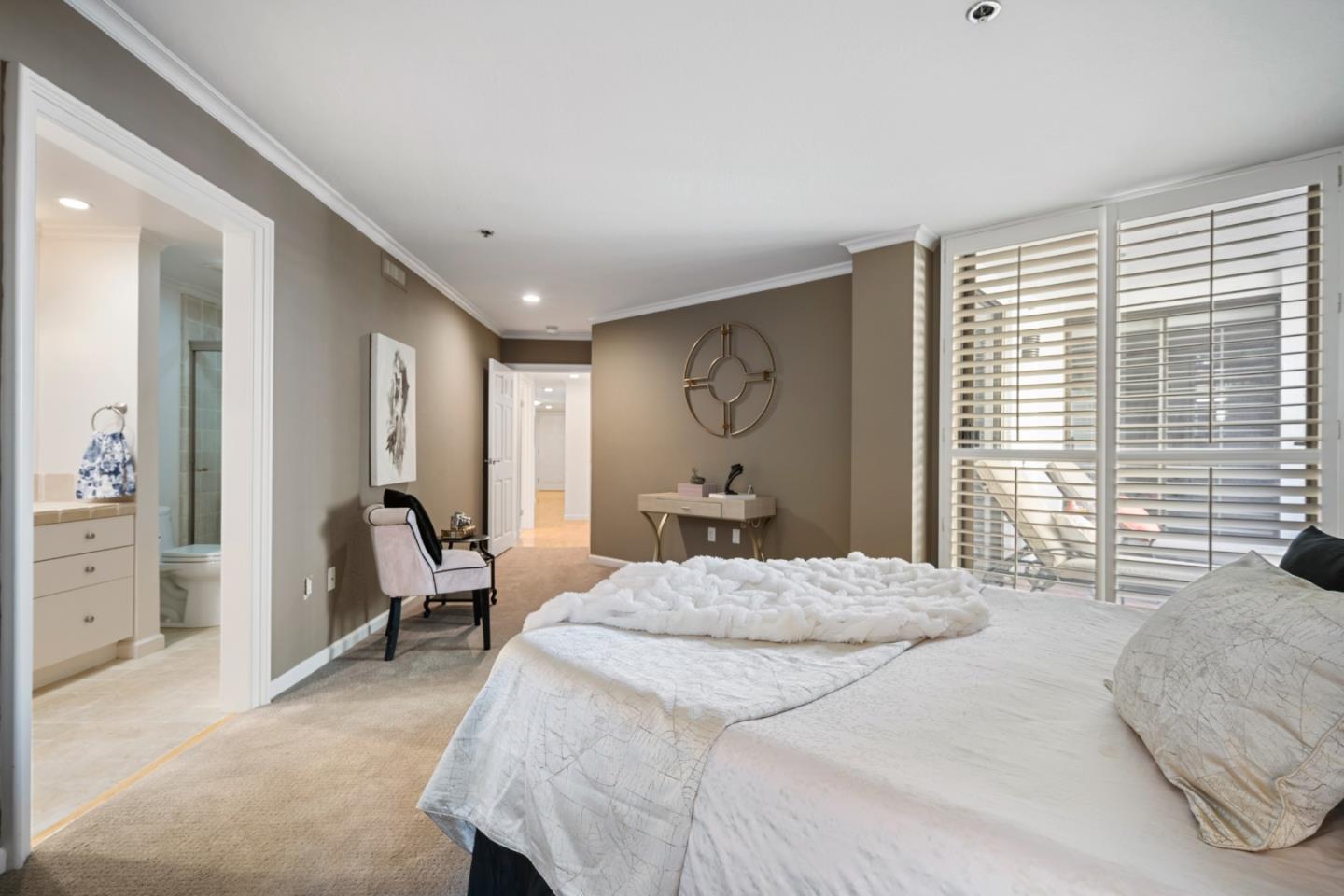 Detail Gallery Image 26 of 48 For 110 Park Rd #103,  Burlingame,  CA 94010 - 2 Beds | 2 Baths