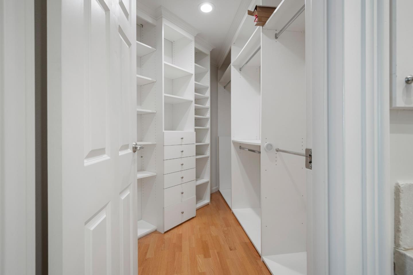 Detail Gallery Image 28 of 48 For 110 Park Rd #103,  Burlingame,  CA 94010 - 2 Beds | 2 Baths