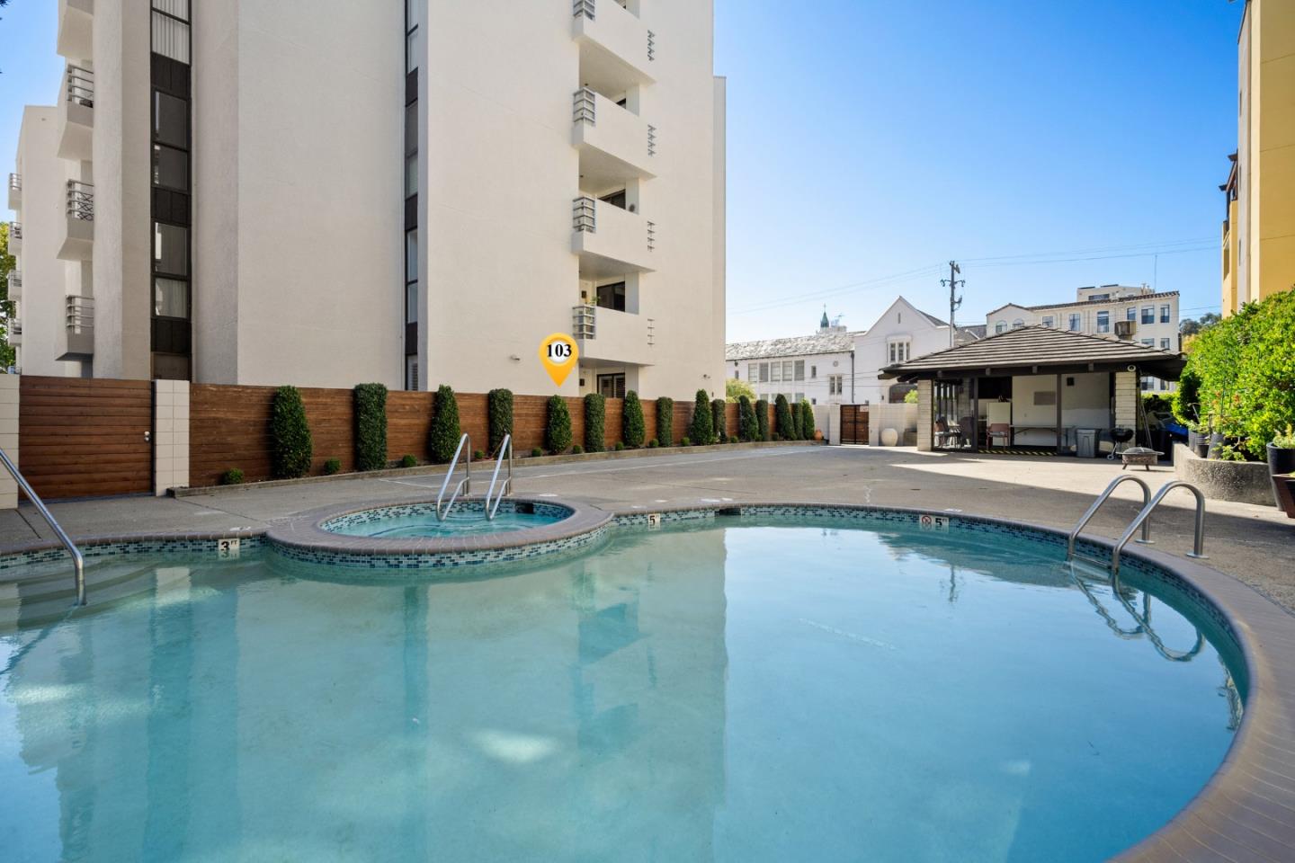 Detail Gallery Image 34 of 48 For 110 Park Rd #103,  Burlingame,  CA 94010 - 2 Beds | 2 Baths