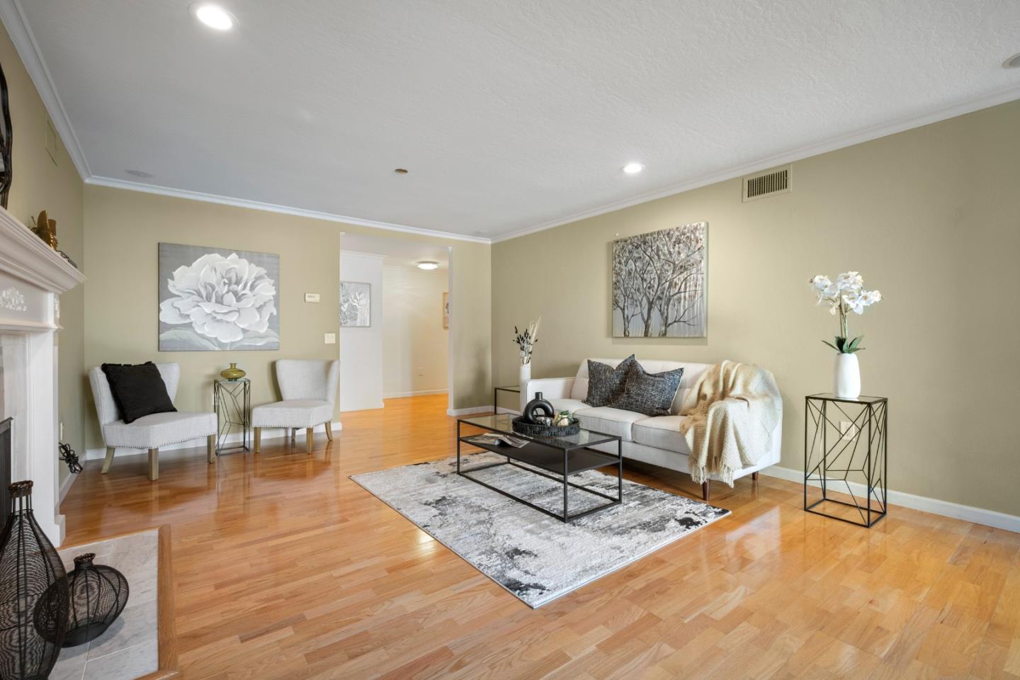 Detail Gallery Image 4 of 48 For 110 Park Rd #103,  Burlingame,  CA 94010 - 2 Beds | 2 Baths