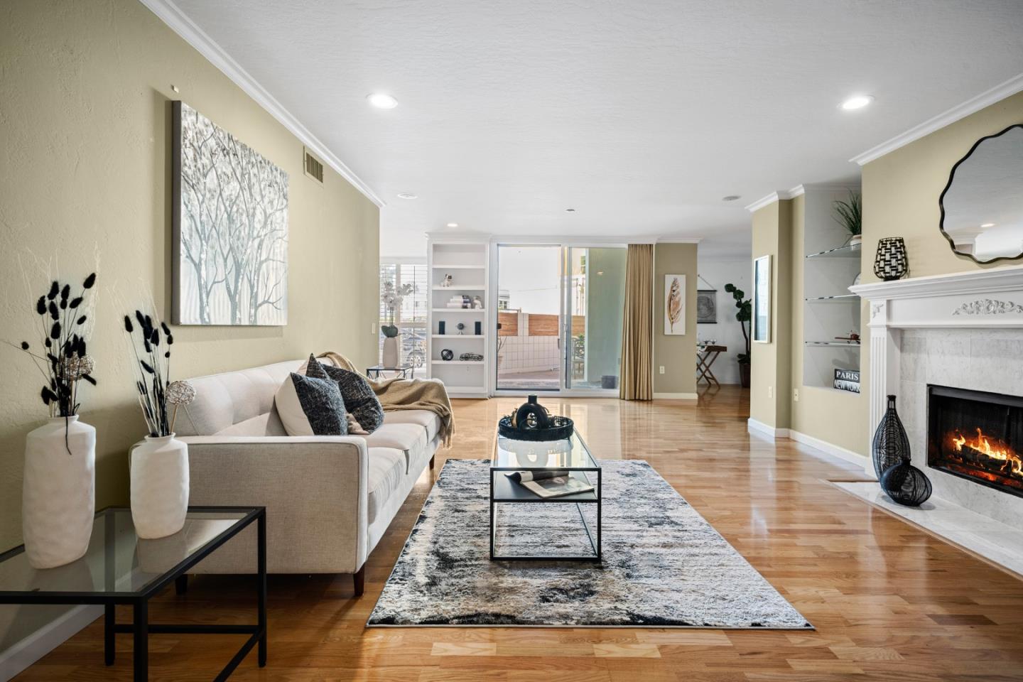 Detail Gallery Image 5 of 48 For 110 Park Rd #103,  Burlingame,  CA 94010 - 2 Beds | 2 Baths